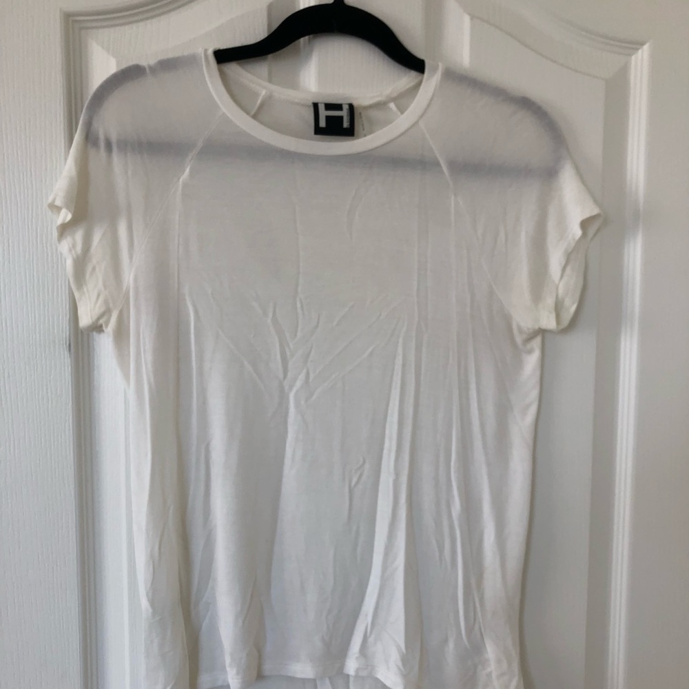 H by bordeaux XS Off white Tshirt with back cutouts